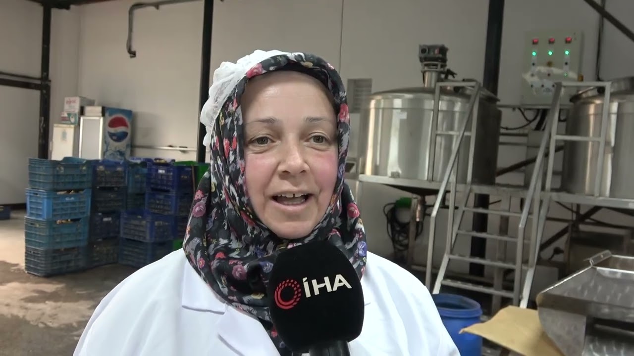 Bu tesiste günde 10 bin adet ayva ve nar lokumu üretiliyor