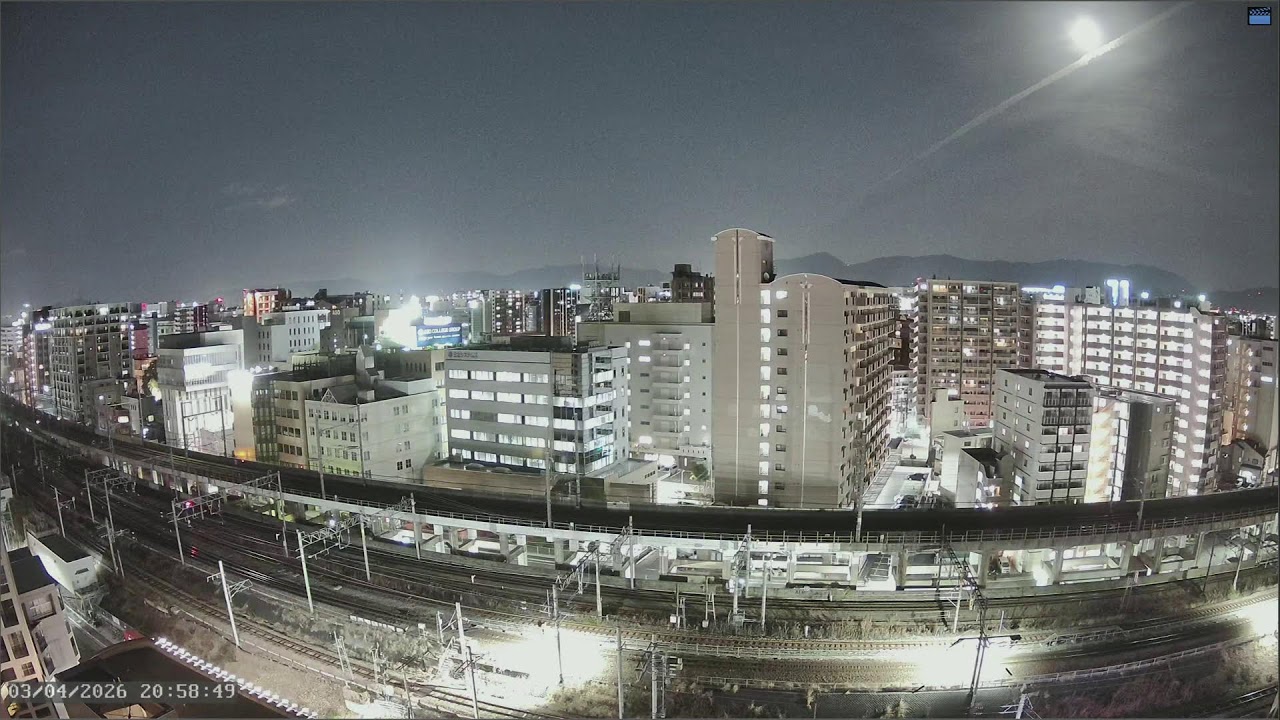 福岡・博多駅 ライブカメラ｜九州新幹線下り｜JR九州・鹿児島本線｜JR西日本・博多南線｜福岡の天気｜福岡の空 | 冬の空