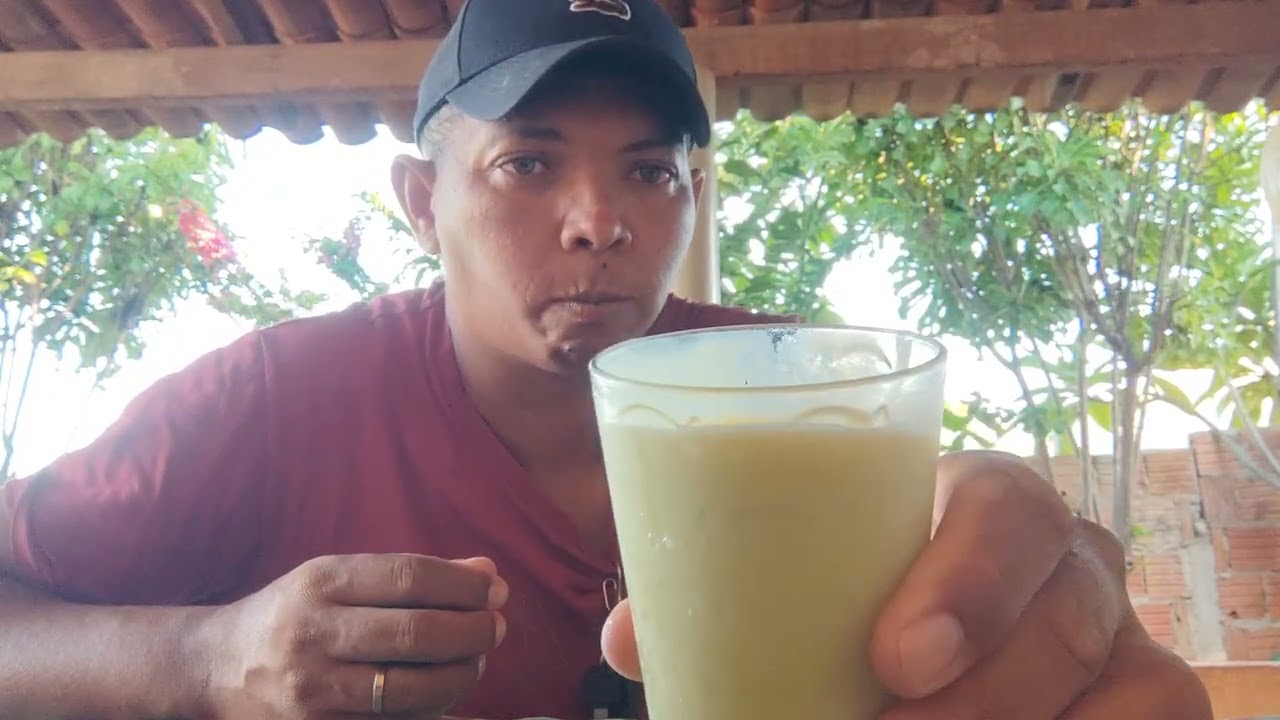 O lanche da tarde de hoje foi umbuzada