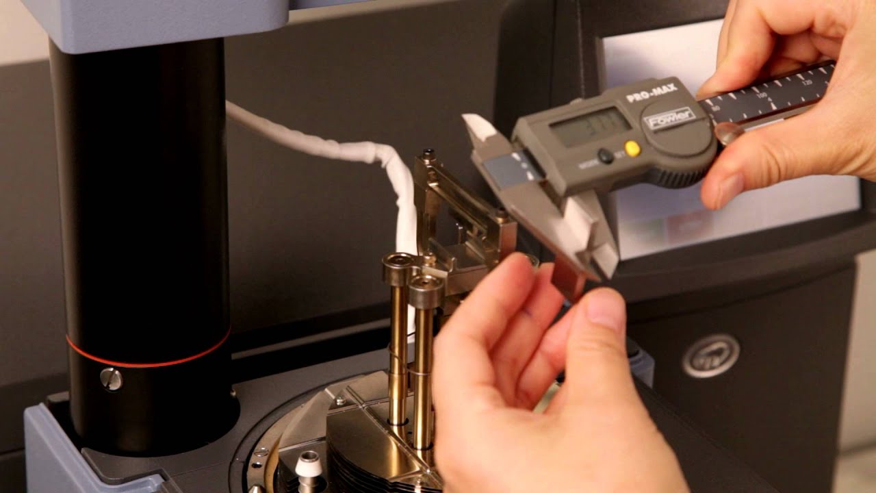 Small Three-Point Bending Clamp Calibration