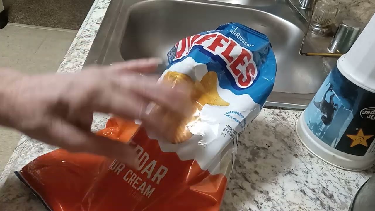 Ruffles Cheddar and Sour Cream chips review