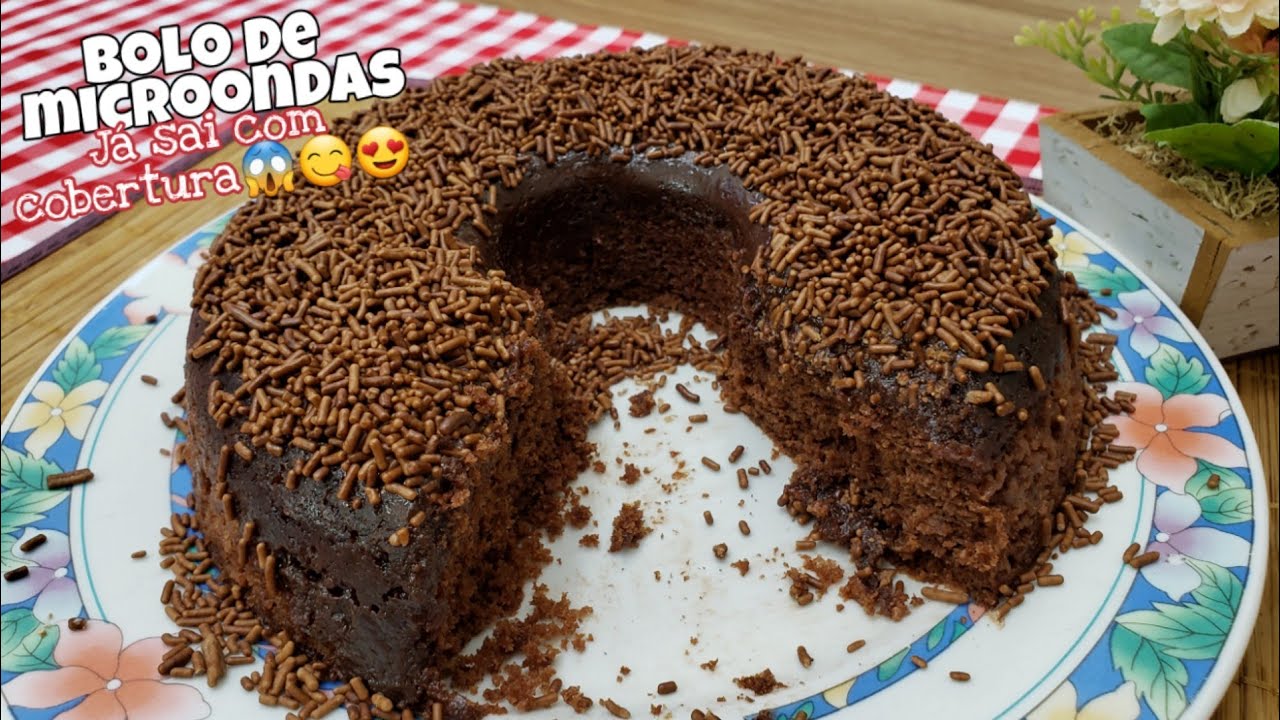 BOLO DE CHOCOLATE DE MICROONDAS EM 8 MINUTOS//JÁ SAI COM COBERTURA😱😍😋