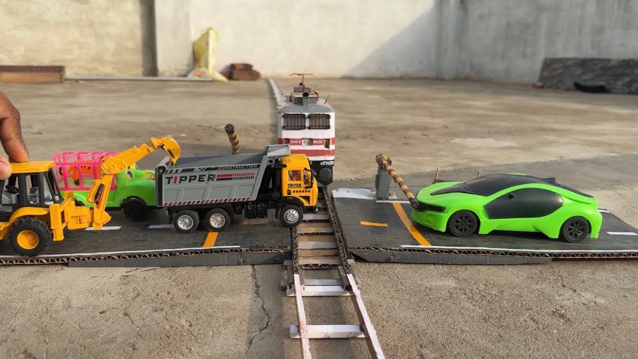 Wap-5 Vs Truck 😭😱 ( बच्चों क्या यह बचेगा )