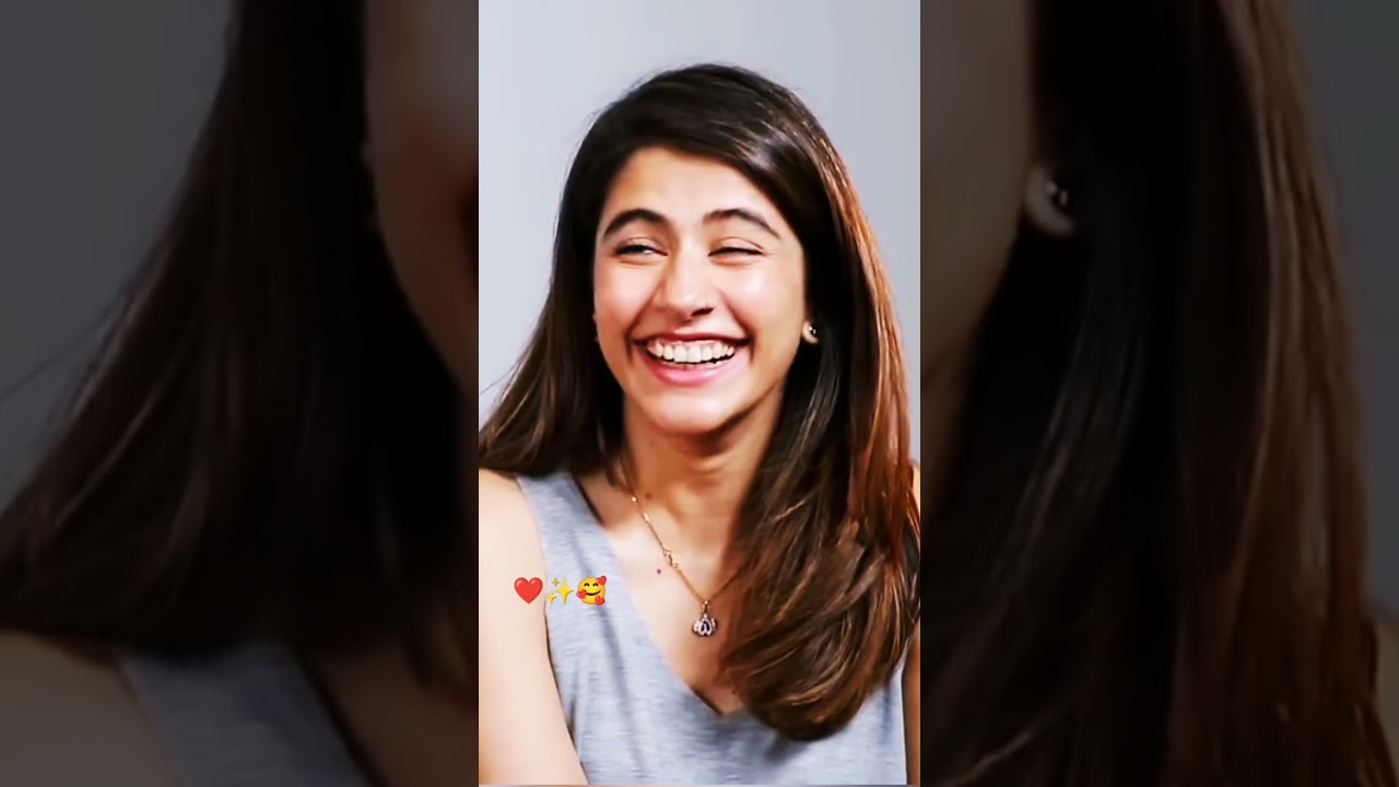 Which smile is your favorite..?❤️ Pakistani actress smile status #shorts #status