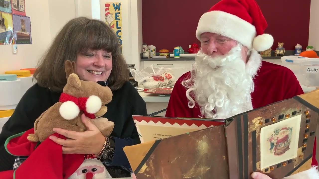 Santa Reads 