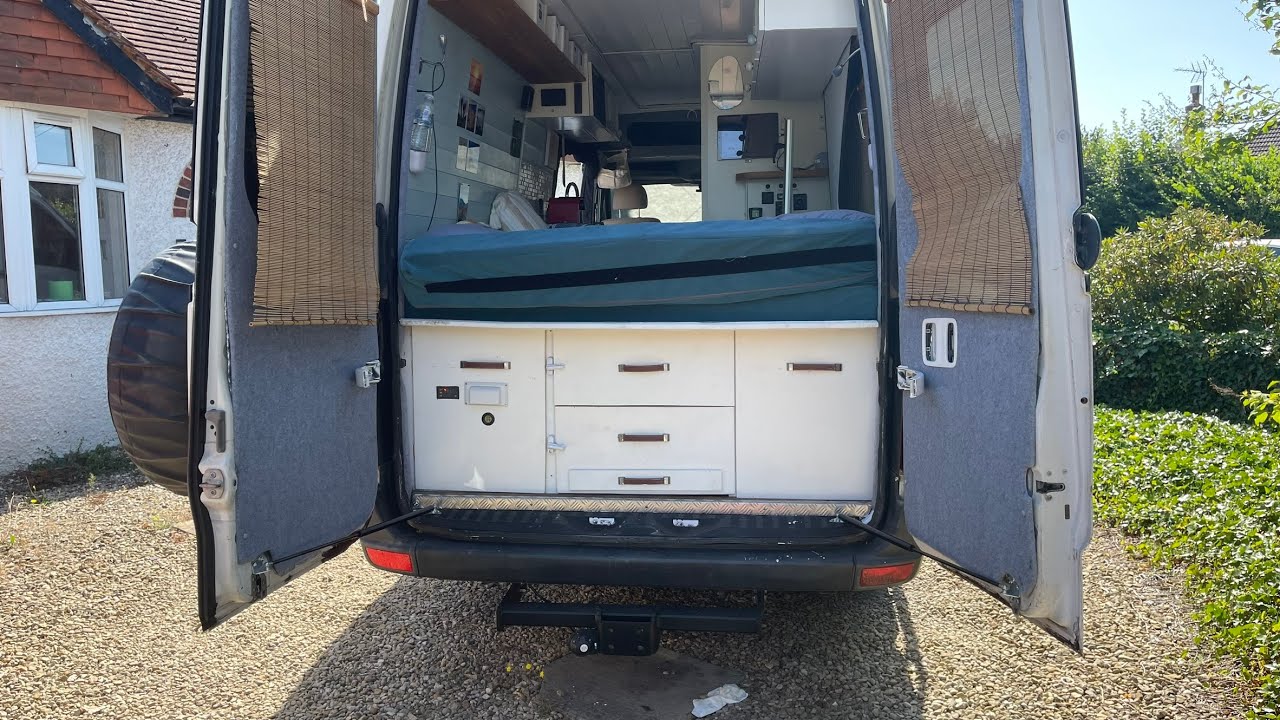 Fitting Gas struts to my crafter rear doors