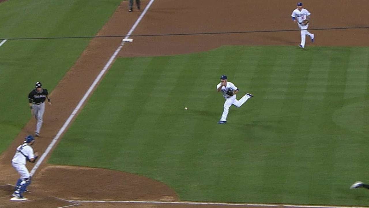 Dodgers turn 1-2-3 double play to escape jam