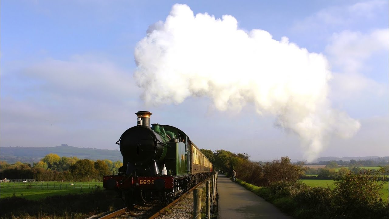 AVON VALLEY RLY:From Halloween Magic Train+Birds of Prey to Xmas Donkeys+Santa & Mince Pie Specials
