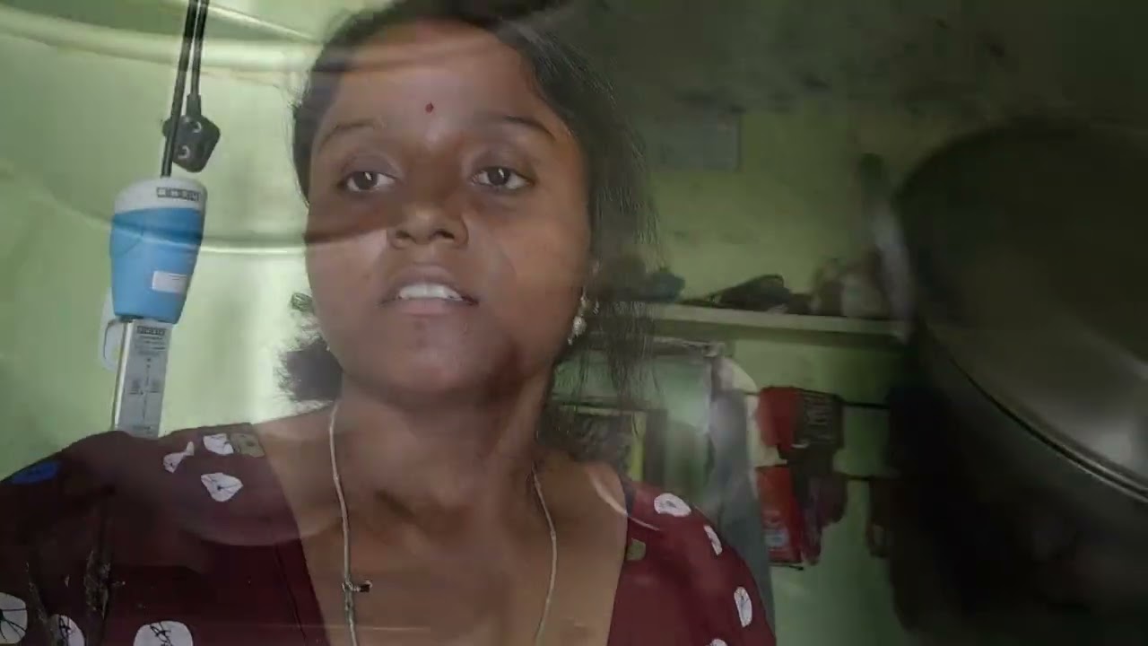 Honey bus 🚌 ରେ ବସିବା ପାଇଁ କାନ୍ଦୁଛି 😅#viralvideo #cutiebabyofficial #vlogger 
