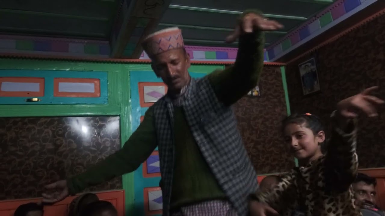 Bhadrua pahari song munjra nati by Bhagat Ram sharma #culture #pahadi #nati#mujra #shimla#dance#song