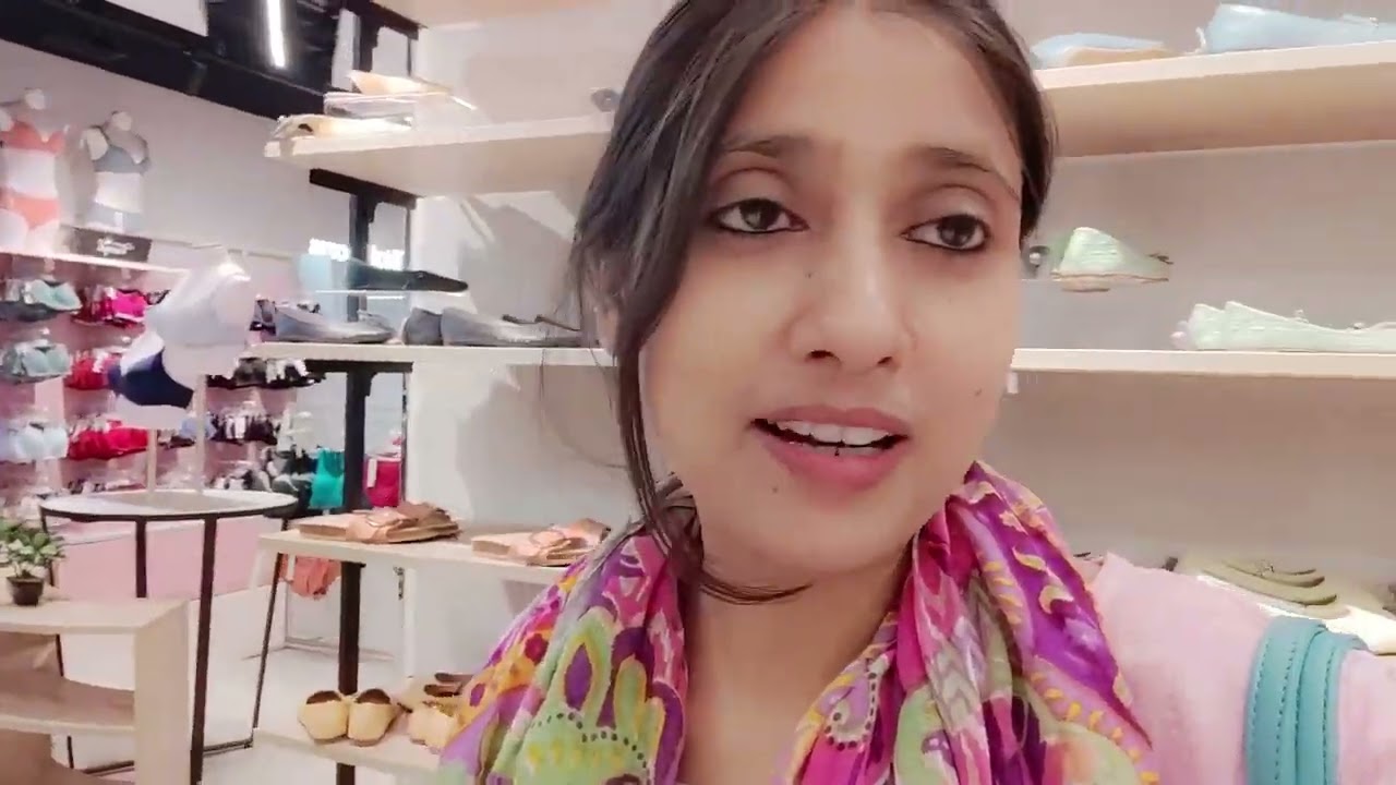 VLOG # 254  || PANTALOONS WALO NE GREEN CARD MEMBER BANA DIYA #KHANA PASAND NAHI AAYA || Daily Vlog