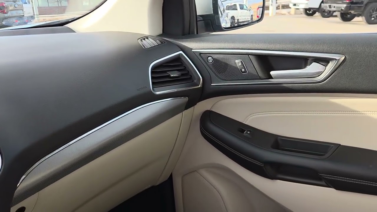 2021 Ford Edge Titanium 