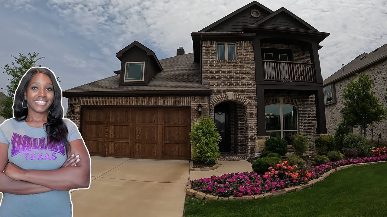 Devonshire in Forney Texas |  Bloomfield Homes Model Tour | New Construction Tour | Dewberry 3
