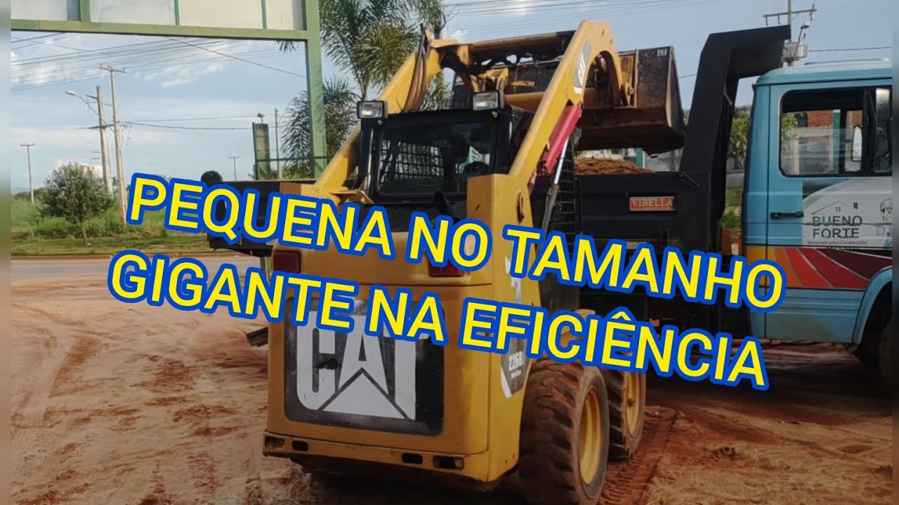 MINI CARREGADEIRA CAT226B CONCHA AREIA  / DEPÓSITO AREIA BRITA CASCALHO 226B MATERIAL DE CONSTRUÇÃO