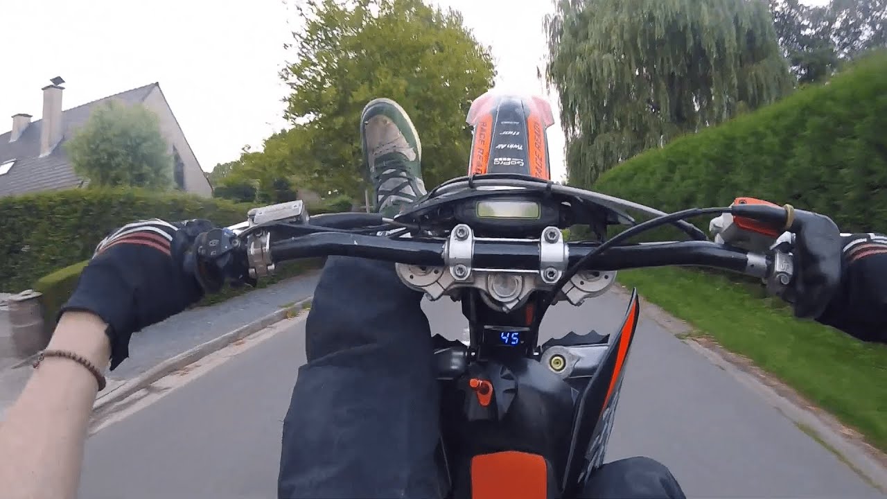 KTM EXC 125 | RAW | Wheelies | fmf shorty