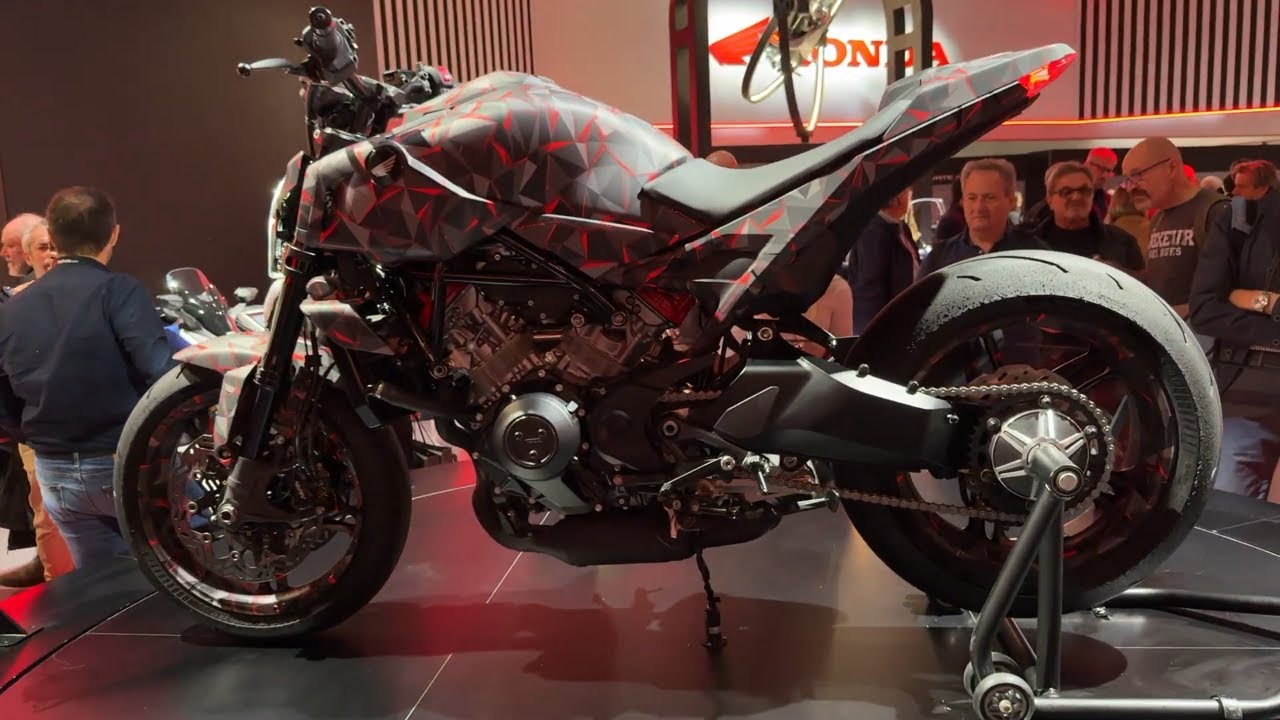 Honda V3R 900 e-Compresor (2026) &ndash; World Debut & Walkaround | EICMA 2025 Milan