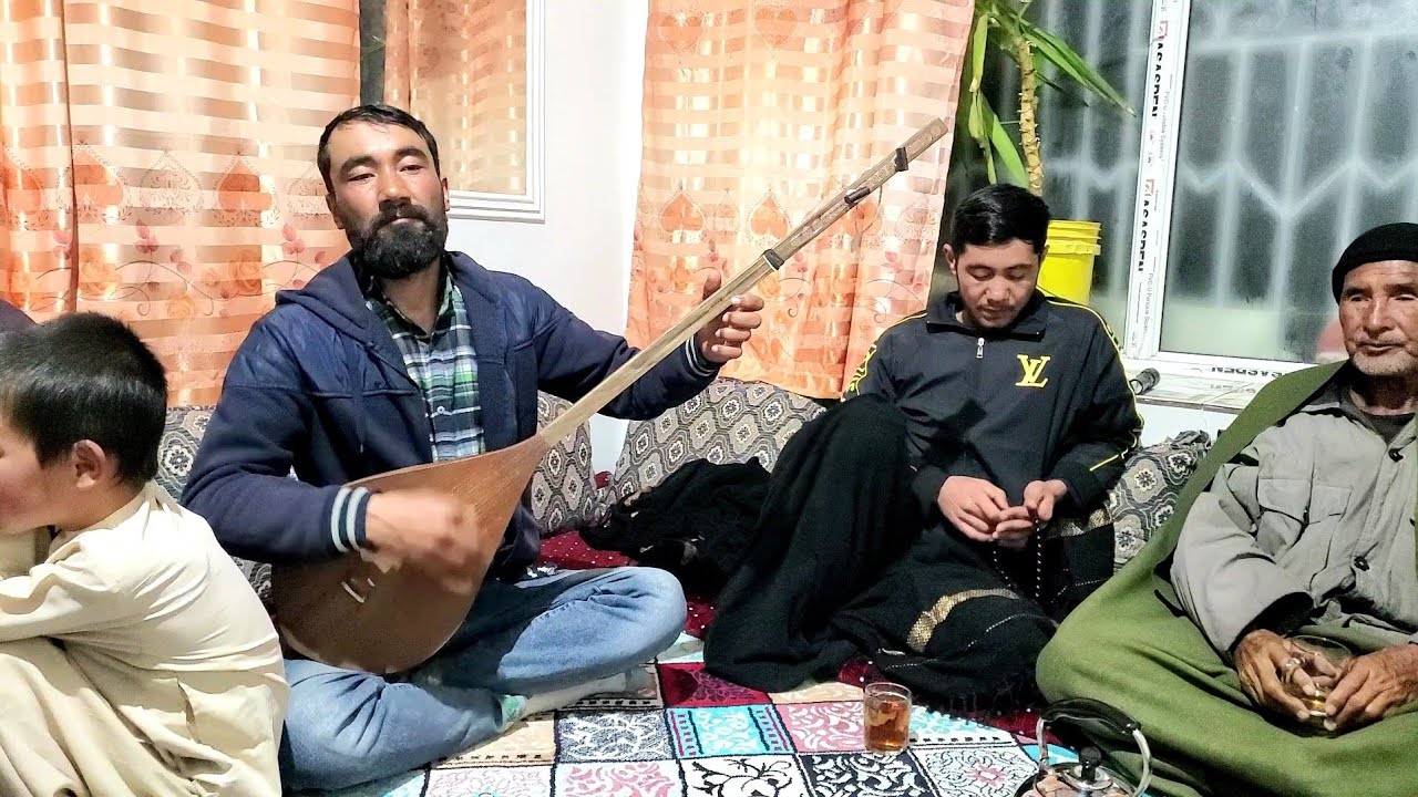 آهنگ لیلا لیلا با دمبوره هزارگی | موسیقی اصیل و دلنشین محلی