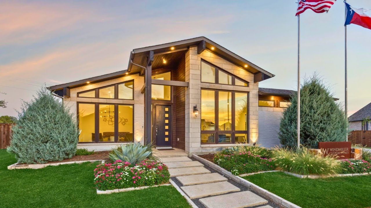 Mid-Century Modern Dream Home in Northlake • $1.18M Backs to Greenbelt