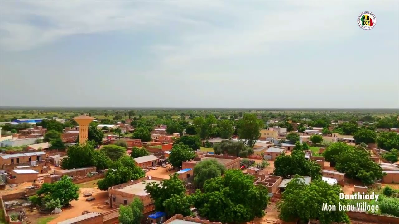Danthiady mon beau village. 