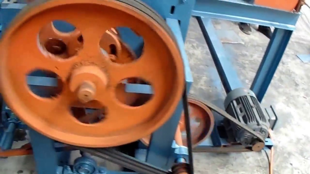 Crimped Wire Mesh Making Machine