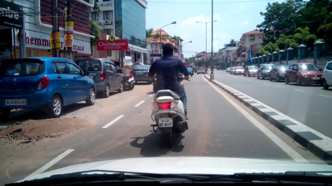 Zen POV - Pattom Road - Trivandrum 2015