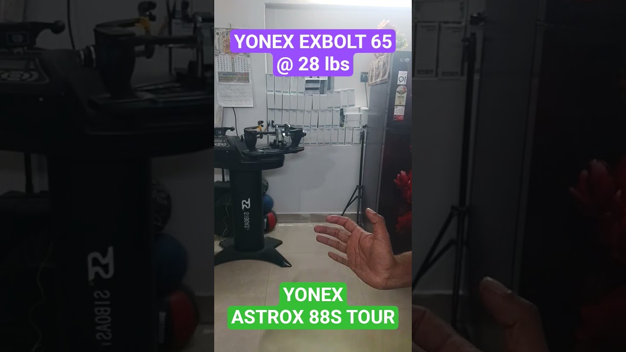 YONEX ASTROX 88S Tour @ 28 lbs Yonex Exbolt 65