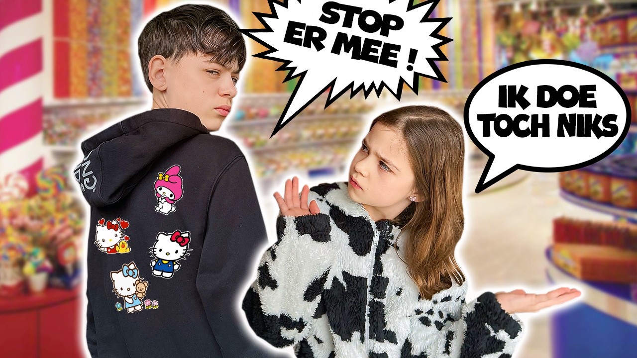 STIEKEM STICKERS PLAKKEN OP DE RUG VAN SEM !! (MAAR DAN GAAT HET MIS !!) - De Bakkertjes #985