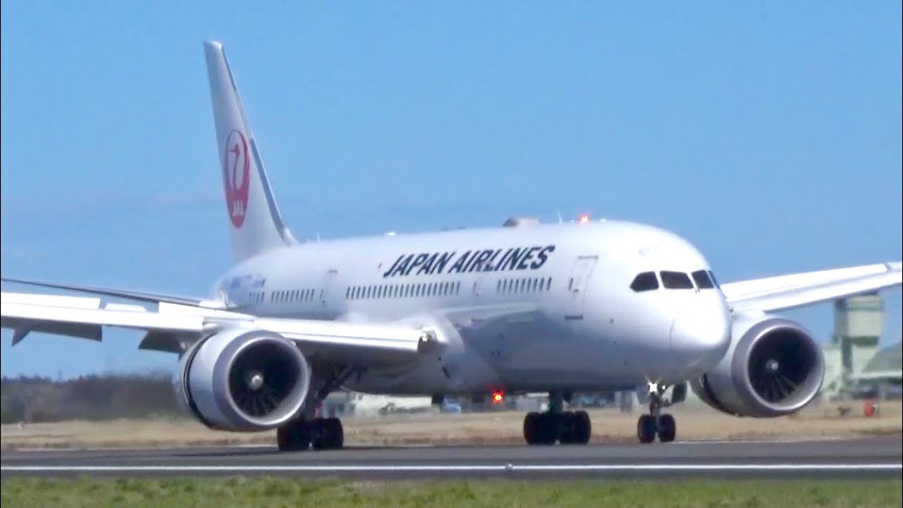 百里基地に日本航空ボーイング787飛来!!滑走路端まで来て副操縦士(FO)さん外柵ファンにお手振りしてくれた☆茨城空港開港10周年記念ホノルルチャーター便♪ B787-8[JA844J]HNL→IBR
