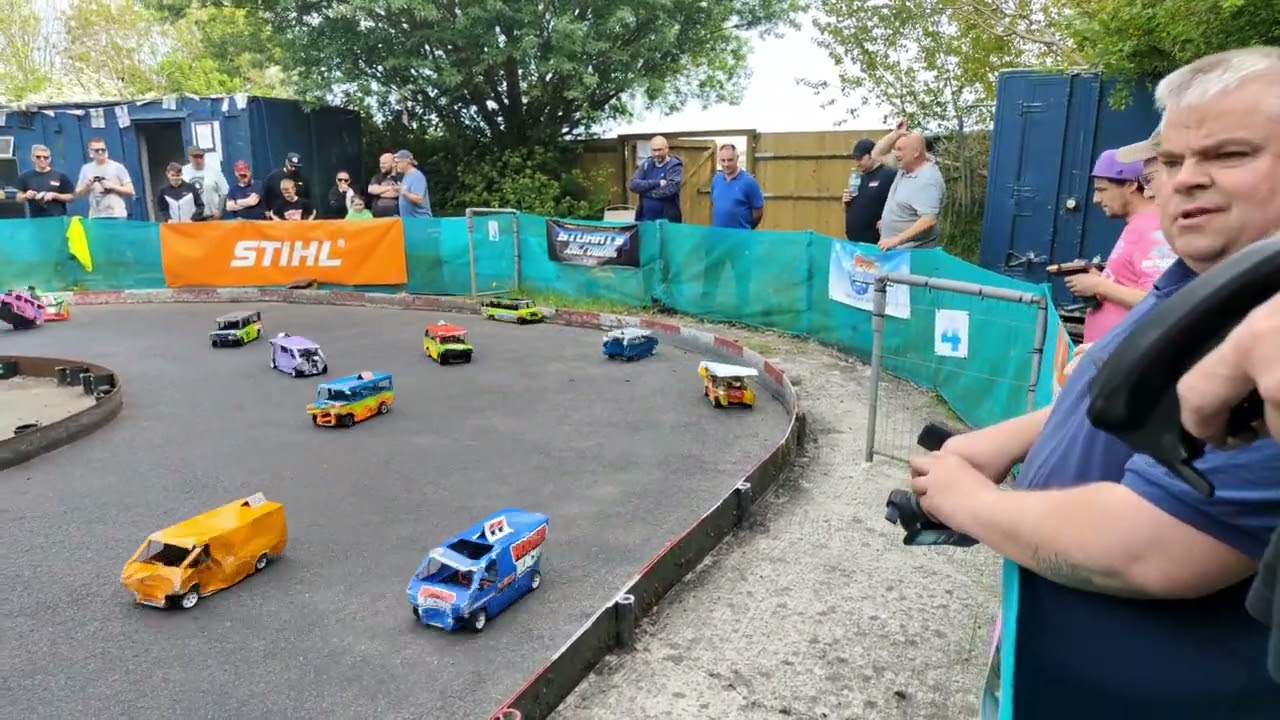 Hooked Racing. Big Van Bangers Spectacular. 1/8th Alloy Van Bangers. 10 Minute Showdown. 3/5/2025