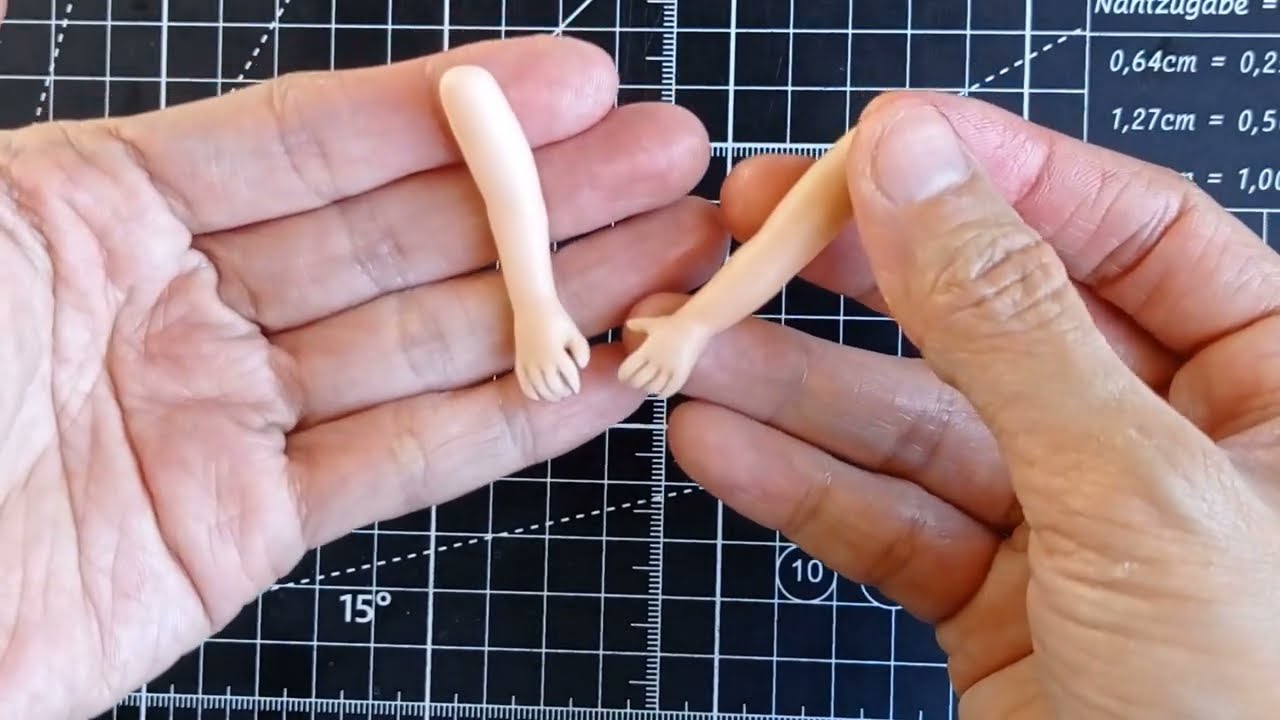 Sculpting Hands and Arms / How to make Hands / Hands Sculpture Fondant / Edible Clay / Tutorial