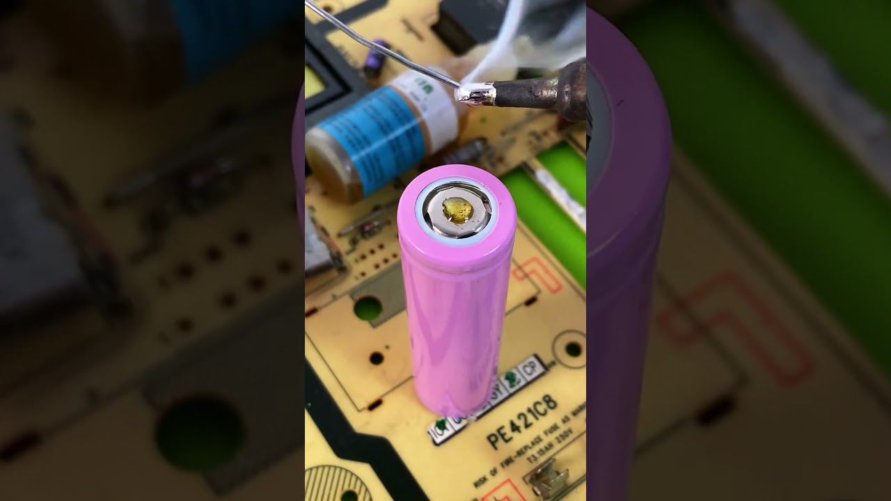 Easily Solder 18650 Batteries with Flux &ndash; Expert Soldering Tips #flux #18650battery
