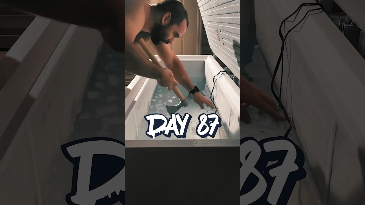 Don&rsquo;t ruin the ice bath streak!! Day 87 @ 34.6&deg; #icebath #coldplunge #wimhof 🥶