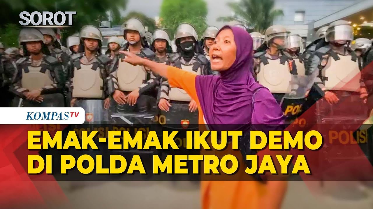 Emak-Emak di Barisan Depan! Omeli Polisi Saat Aksi Demo Mahasiswa di Polda Metro Jaya