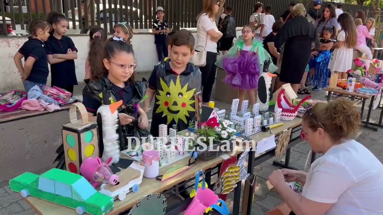 Sfilata e nxënësve të Jusuf Pukës, që apeloi për një mjedis më të pastër