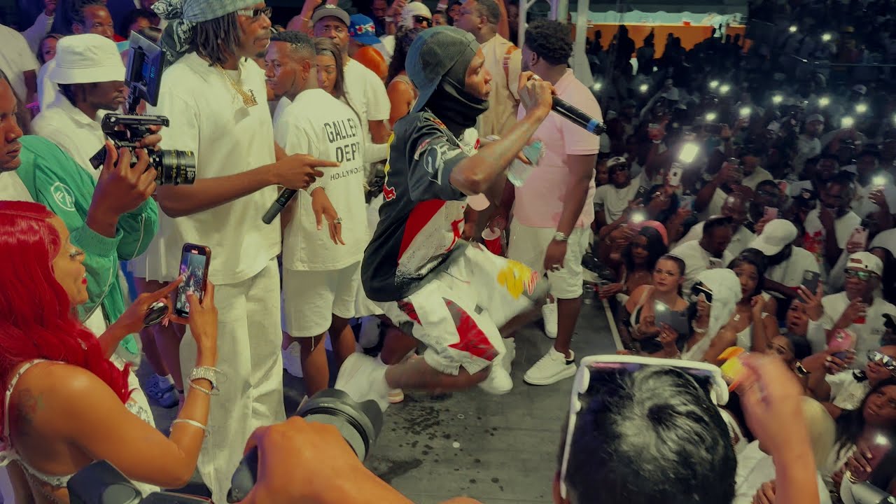 Govana Call Out SKENG On Stage, Crowd Get Wild, Bottle Pon Bottle Toronto 🇨🇦