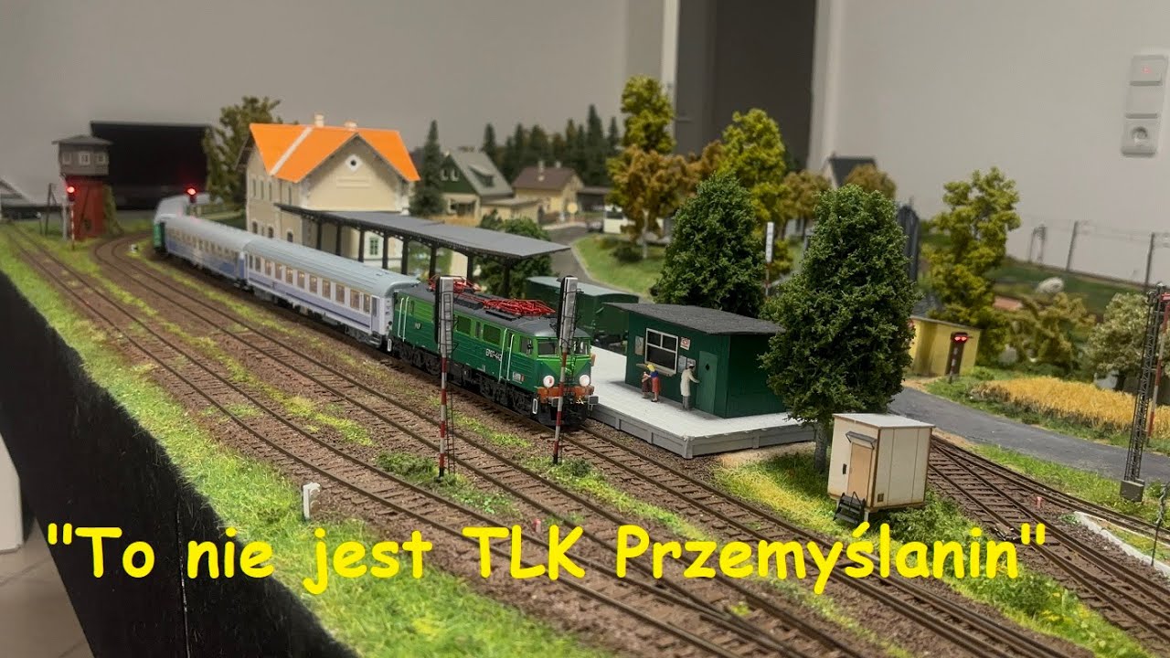 Na makiecie: To nie jest TLK Słowiniec ani Przemyślanin, ani... ;-)