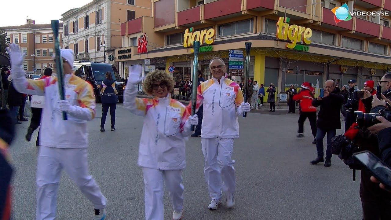 La fiamma olimpica Milano Cortina 2026 a Sulmona