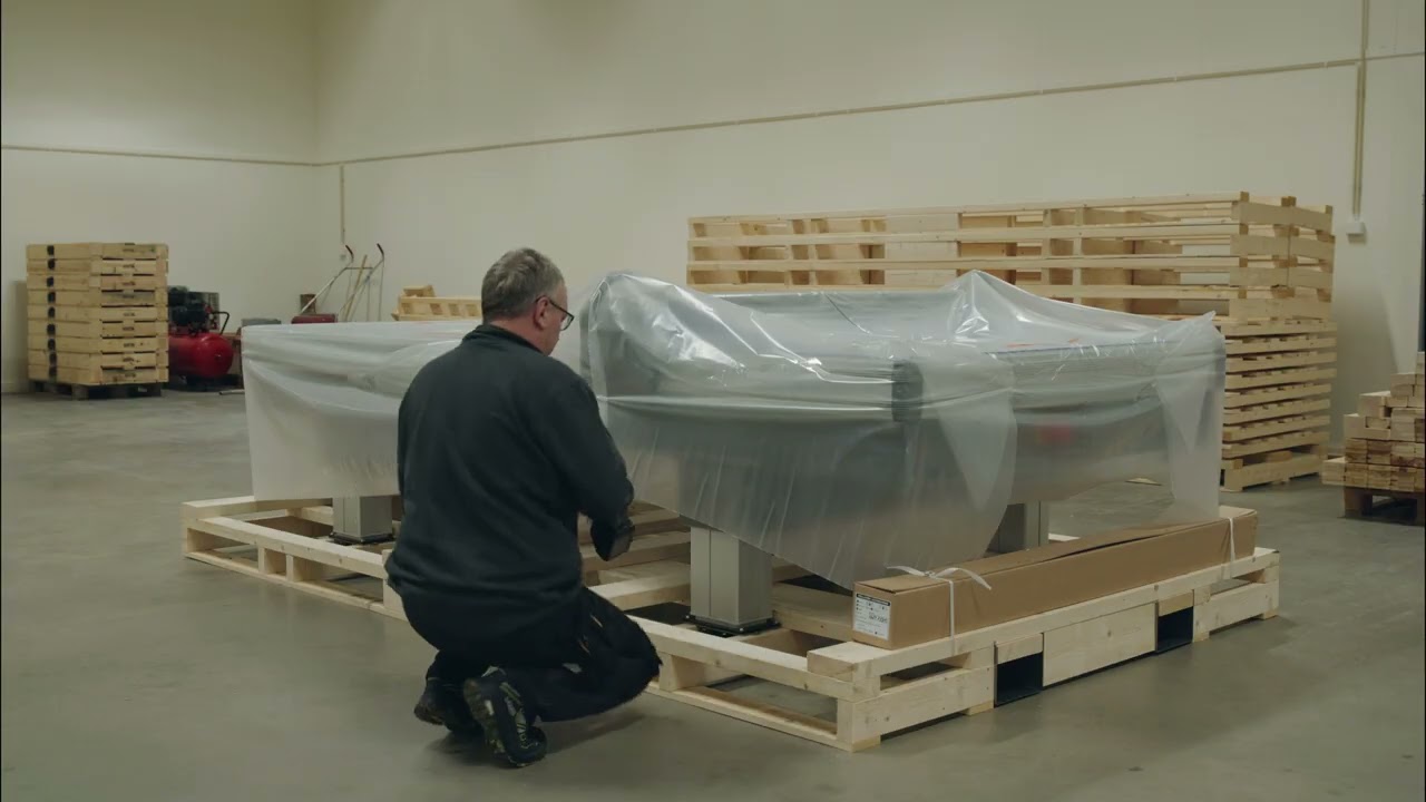Rollover Crate, Arrival
