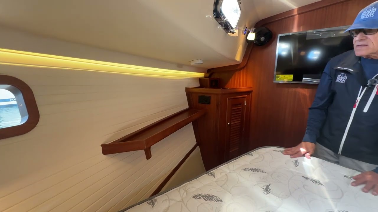 New 2024 Island Packet 439-25  AWOL  Interior