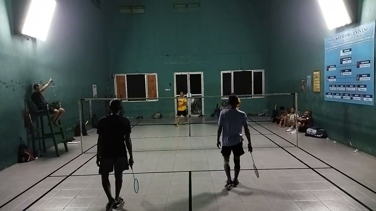 @PBUINSWKdr ||  Lagaknya yang Pakai Kaos Team Pingin Menjajal Sparing dg Lawannya