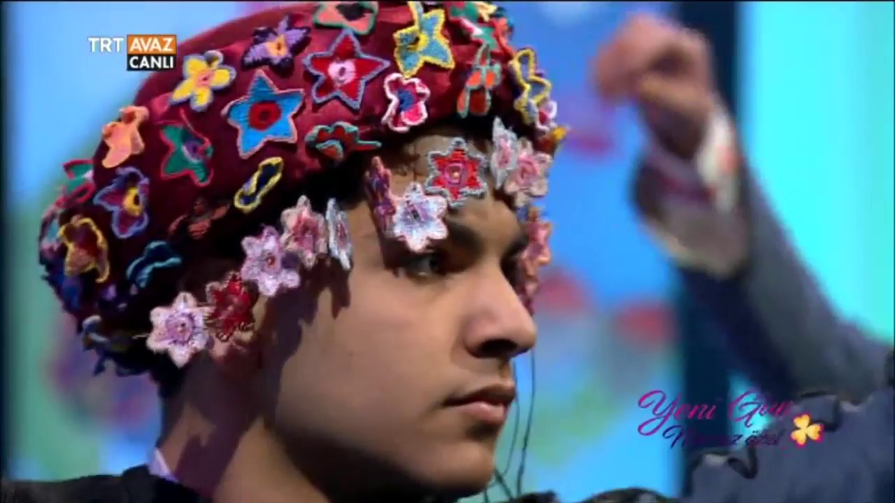 Zeybek - TRT Gençlik Halk Oyunları Topluluğu - Yenigün Nevruz 2017 - TRT Avaz