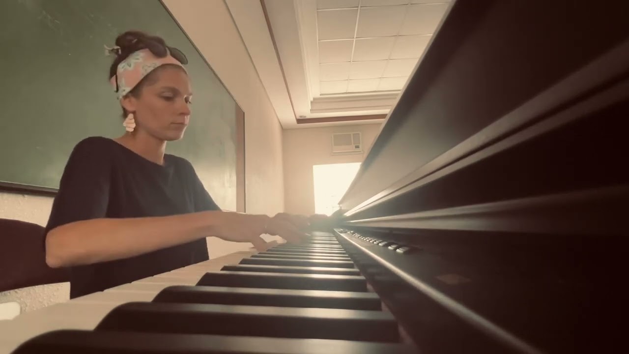 Daydream -Lily Meola || Piano Cover in 3 Hours (Challenged myself after hearing this song yesterday)
