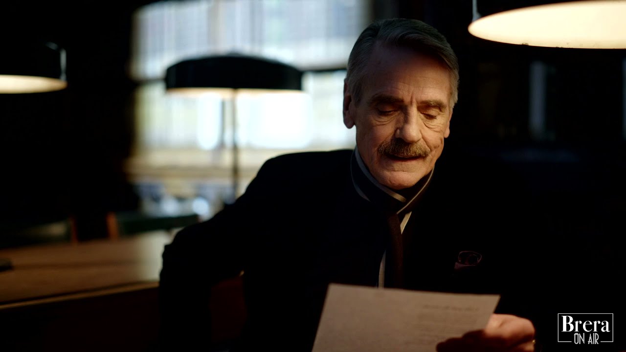 Jeremy Irons legge 