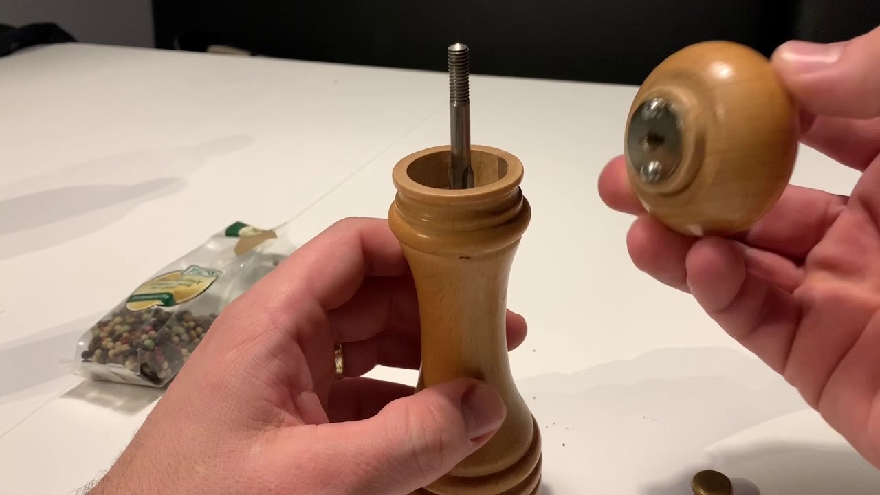Pfeffermühle (mechanisch) befüllen und benutzen Anleitung