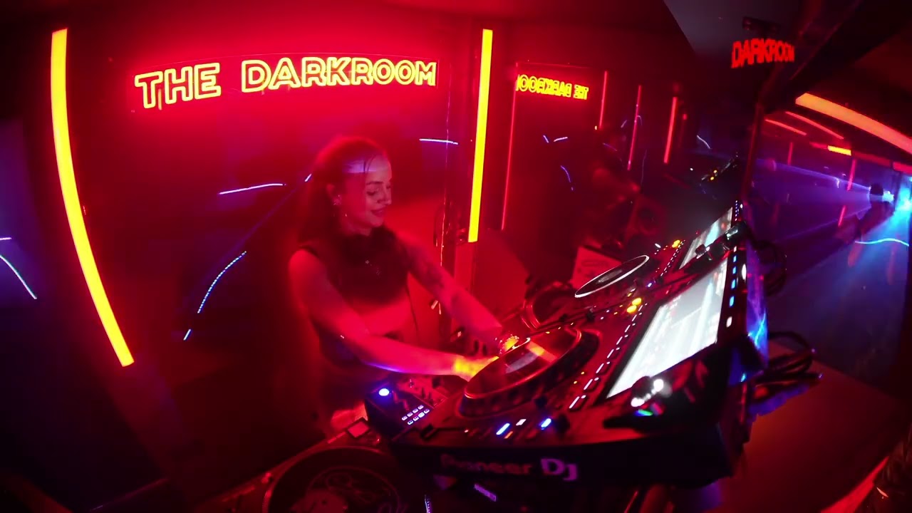 Darkroom UK Ep 13 - DOMINIQUE