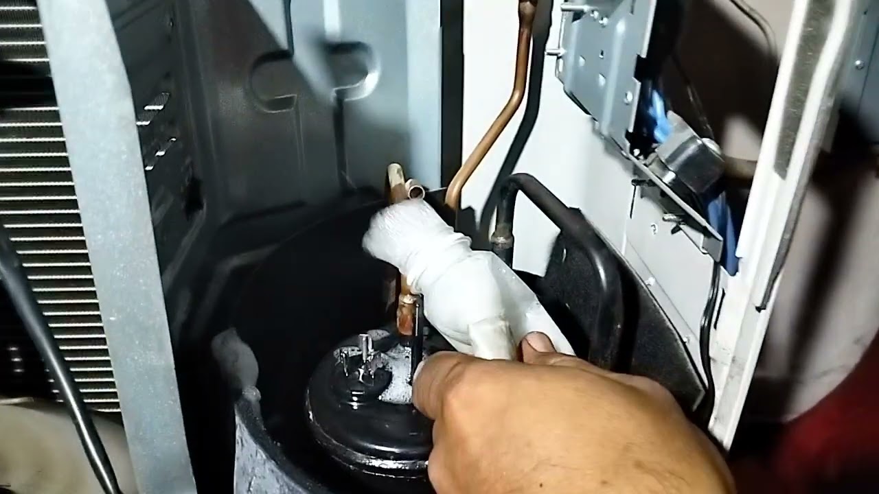 Samsung inverter leaking outdoor 