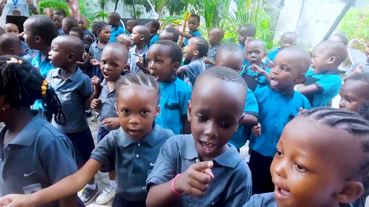 Tazama Watoto  Wazuri Wadogo Wakiimba Kwa Furaha  Shuleni | Koreshi Daycare and Nursery School  DSM