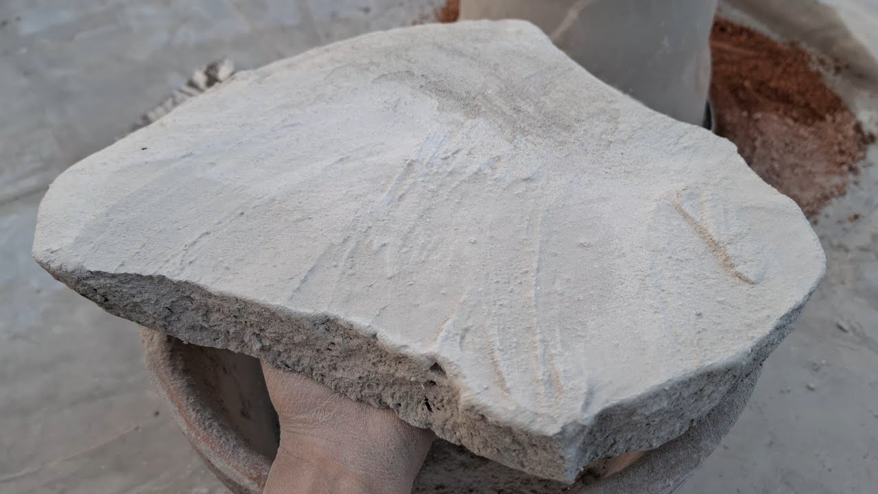 New video Gachi dirt dry clay pot crumbling satisfying