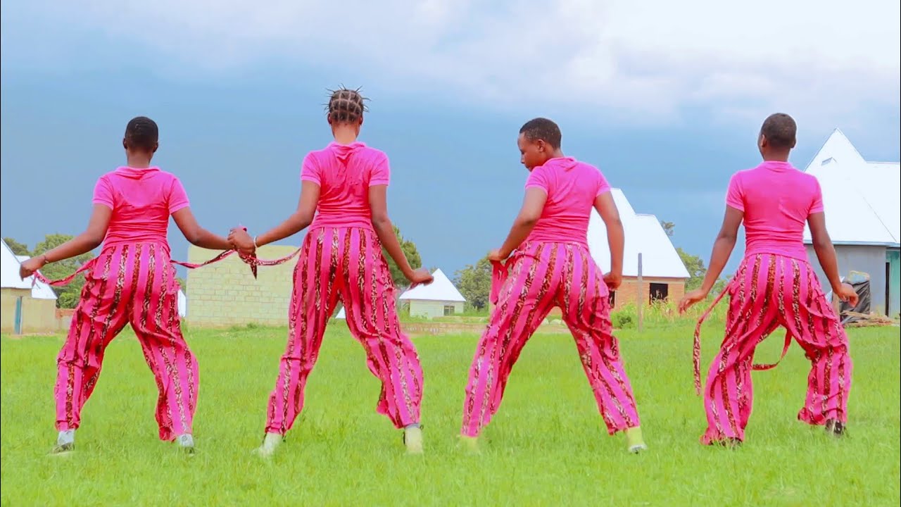 DAWA DAWA LOFU OFFICIAL VIDEO Dir Kali boy}0747040959