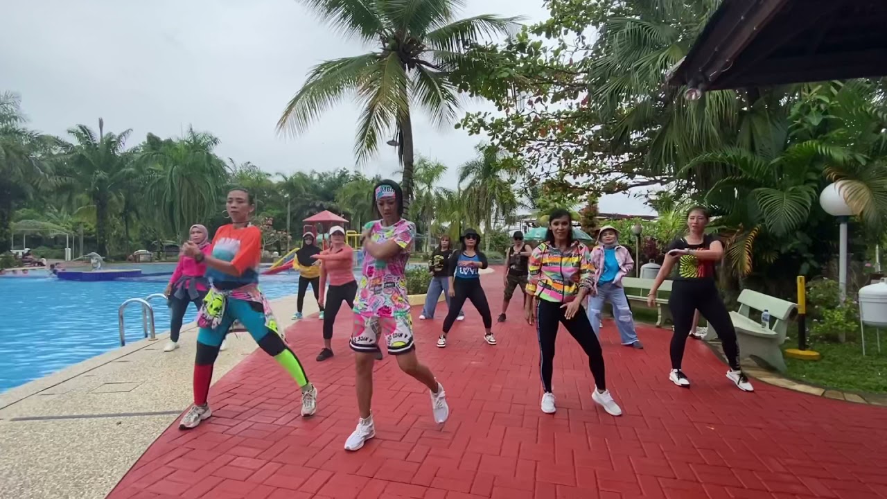 ZUMBA | Dance | Devil inside me | Choreo by Sandy & Eva | Town House Bukit Damai Indah Balikpapan